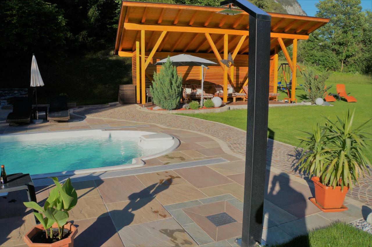 Gaestehaus Almrausch, Ferienanlage Mit Pool 나서레이스 외부 사진